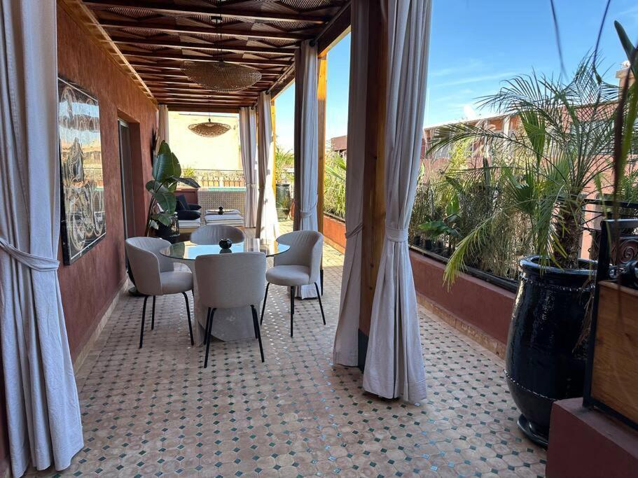 Roof Terrasse Centre-gueliz Jacuzzi شقة *
